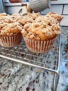 Easy & Delicious Gluten Free Apple Cinnamon Muffins