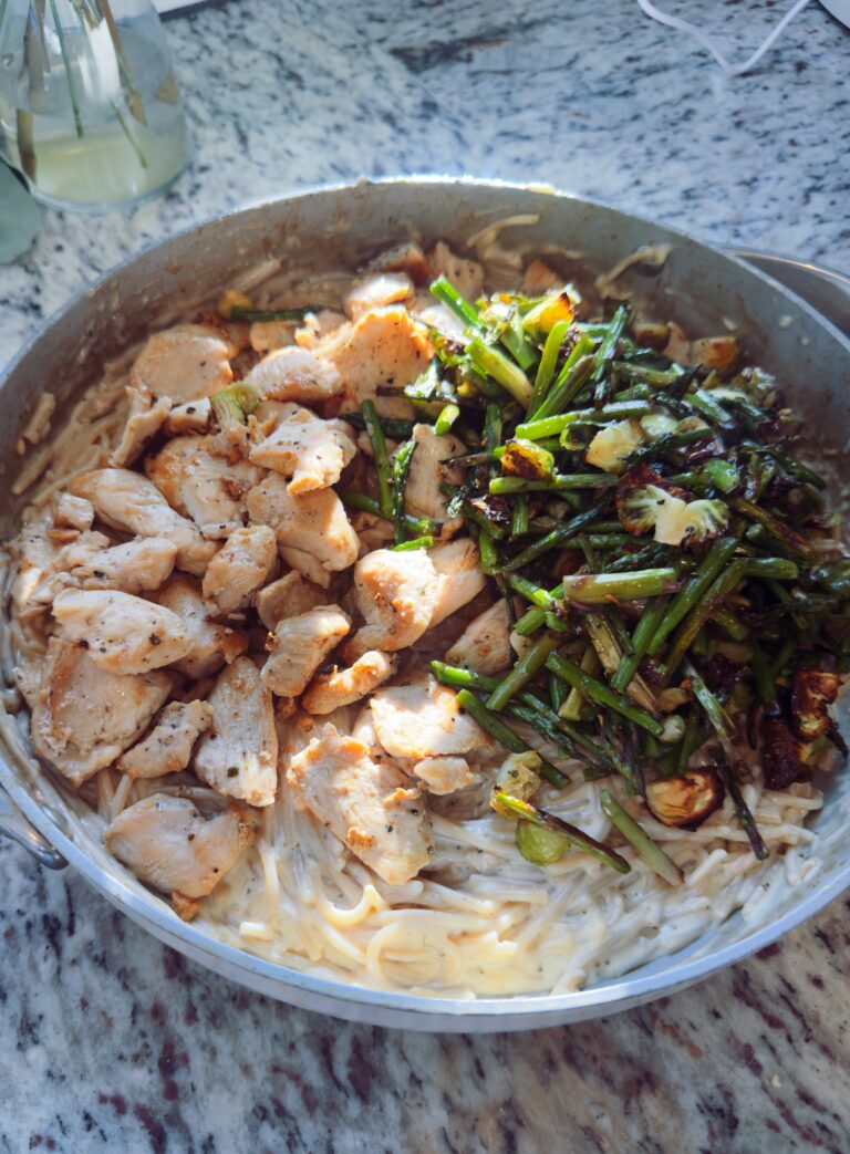 One-Skillet Gluten Free Chicken Alfredo Recipe